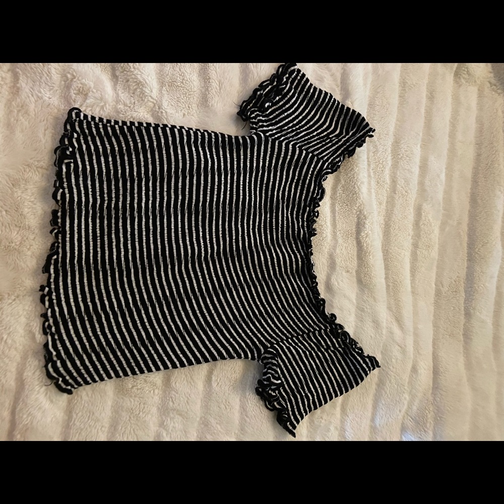 Striped stretchy cropped top